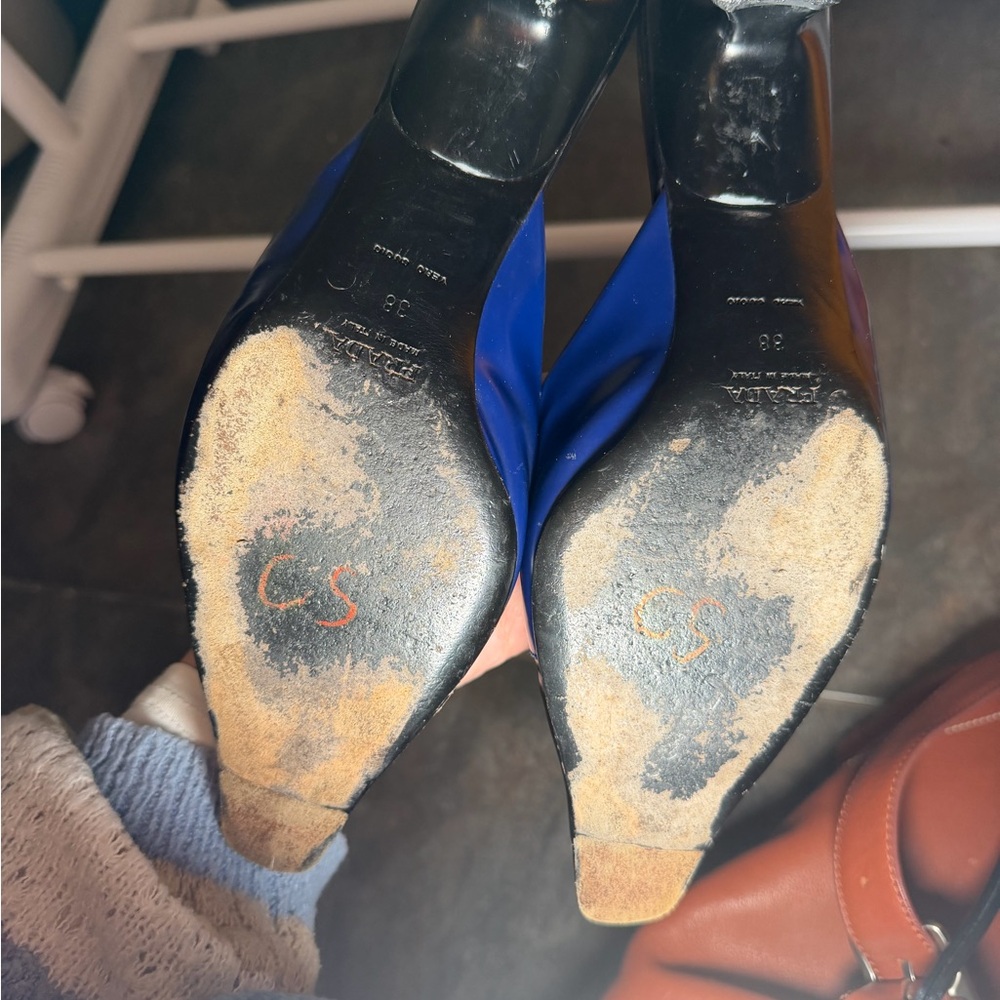 Vintage Prada Black and Blue Heart Accent Mules - Picture 5 of 5